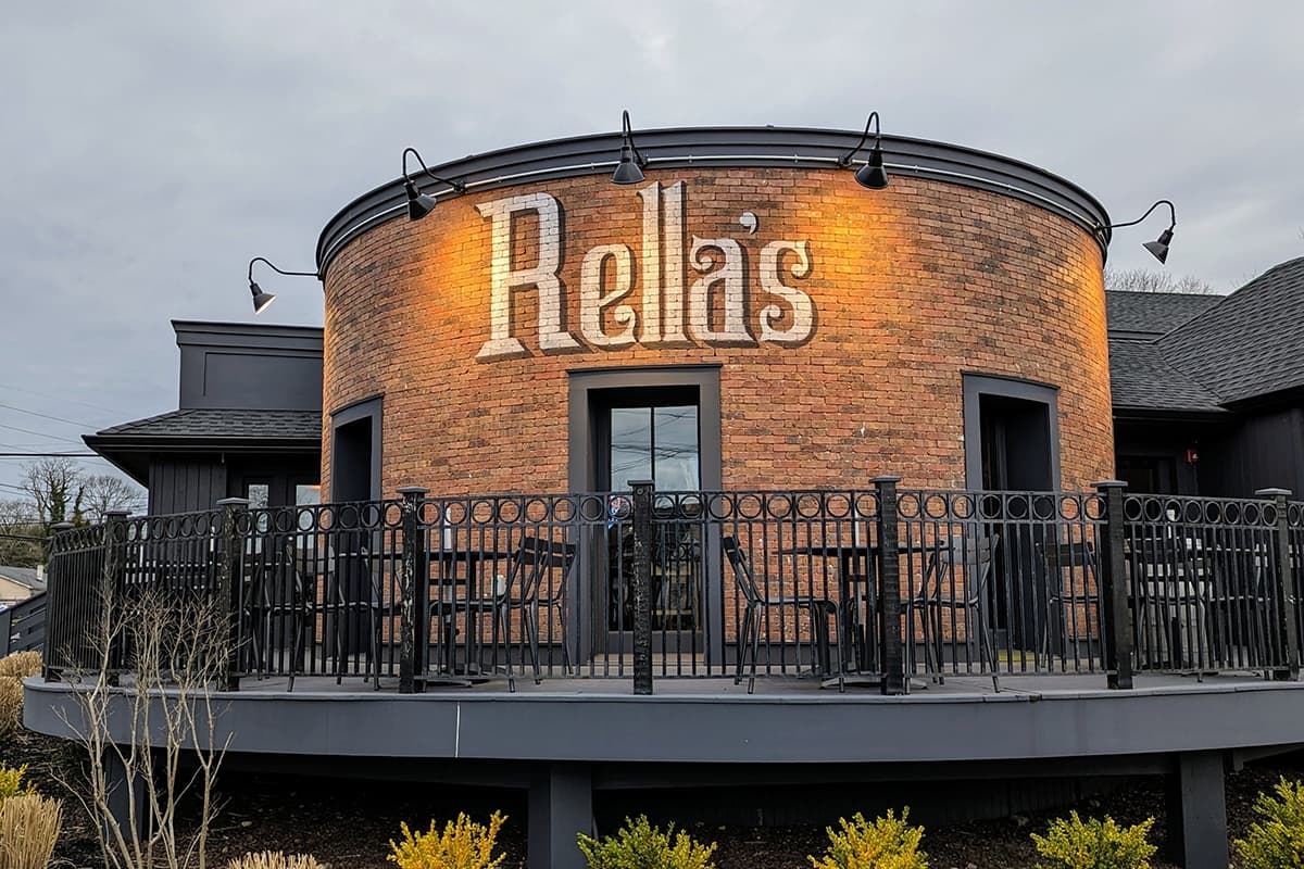 Rella's Tavern